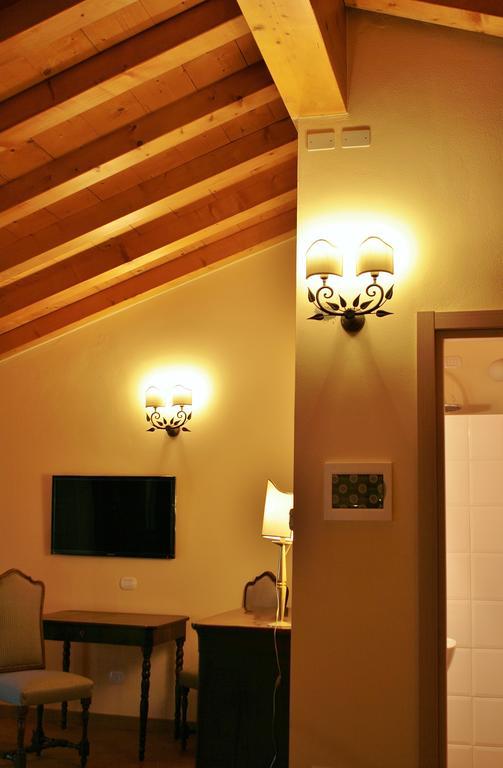 Agriturismo Cavrigo ロディ 部屋 写真