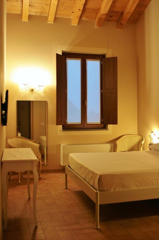 Agriturismo Cavrigo ロディ 部屋 写真
